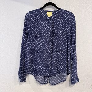 Anthropologie Maeve Navy Button Down Long Sleeve Size 4 Animal Print Birds
